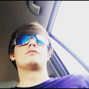 Meet your Posher, Reece